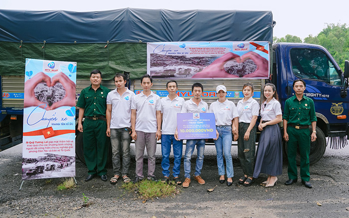 Biểu tượng điện thoại hotline hỗ trợ, giao tiếp trực tiếp